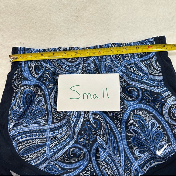 Women’s Nike Dri Fit Paisley Shorts - Picture 9 of 14